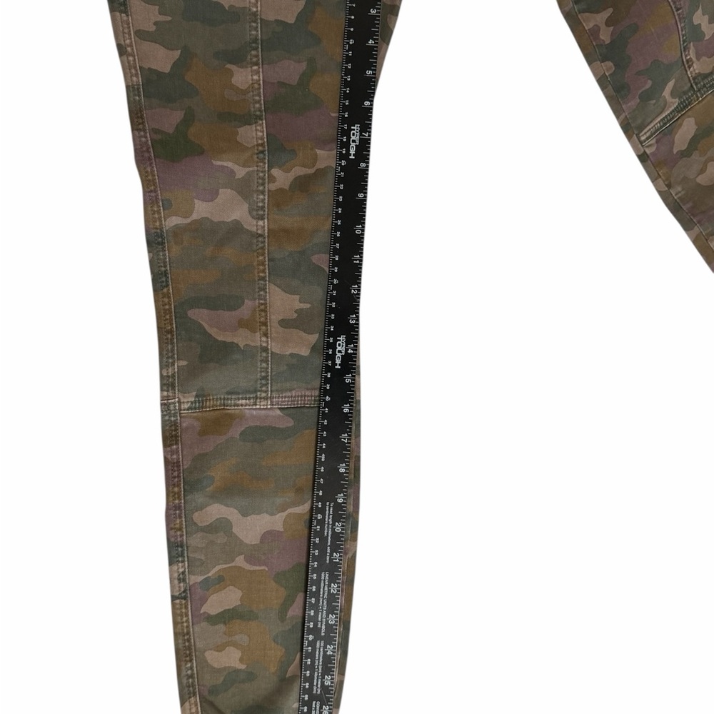 Camouflage Cargo Pants with Button Details - Picture 3 of 8
